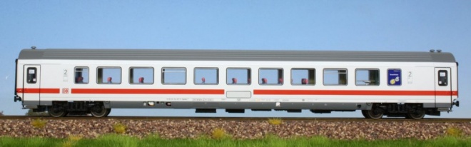 Passenger car 2nd class type Bpmbkz 291.28 with Snackpoint.<br /><a href='images/pictures/LS_Models/46268_1000x700.jpg' target='_blank'>Full size image</a>